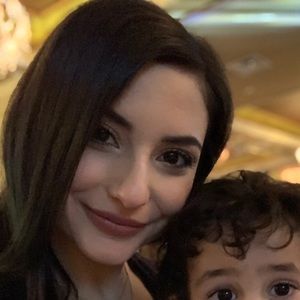 Meet your Posher, Helen